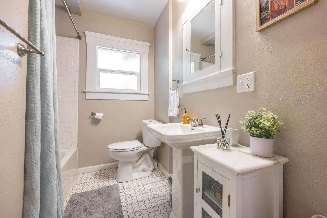 738 E Yale Apartment Фресно Екстериор снимка